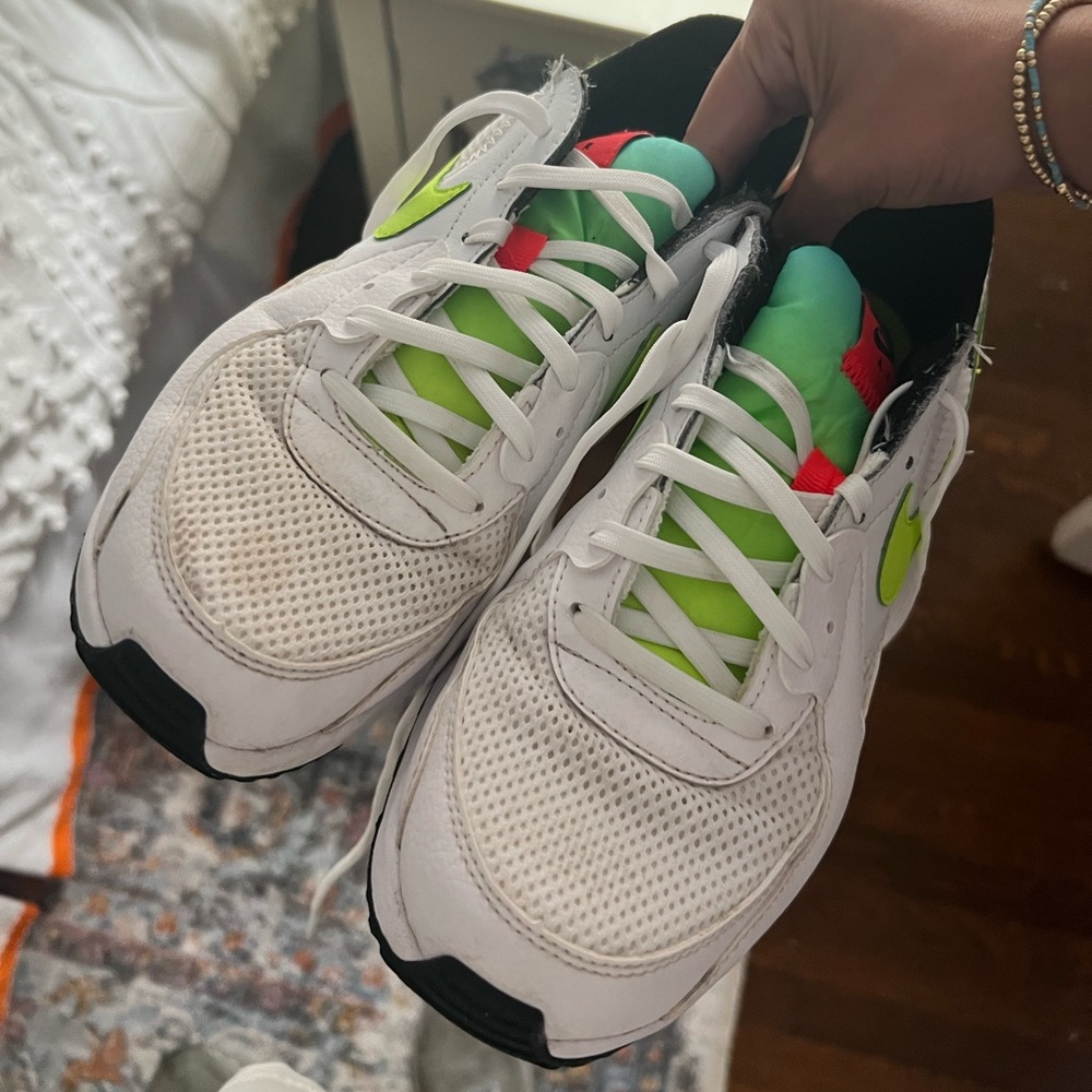 Nikes - Picture 2 of 5